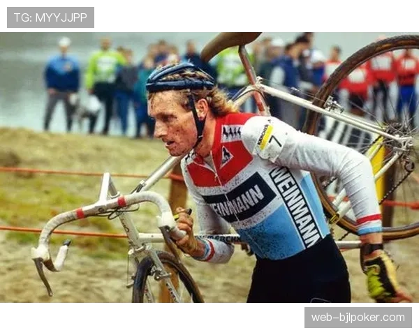 独家专访范德普尔：谈卫冕巴黎-鲁贝的压力与动力